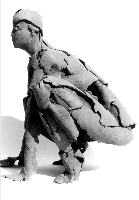 Auf dem Sprung, Keramikskulptur, 47x30x42, 1990